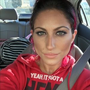 Meet your Posher, Ellie